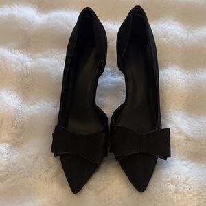 Elegant Black Women's Heels with Bow